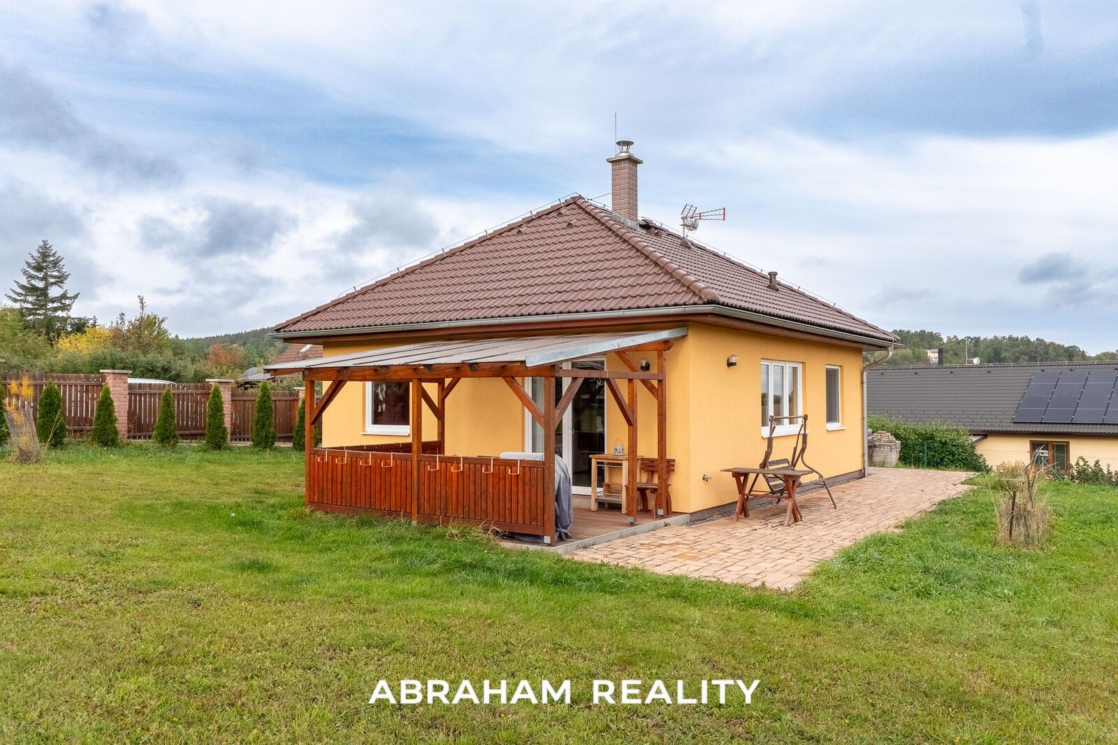 Rodinné domy, Na Vyhlídce, Jince, 64 m² - 1