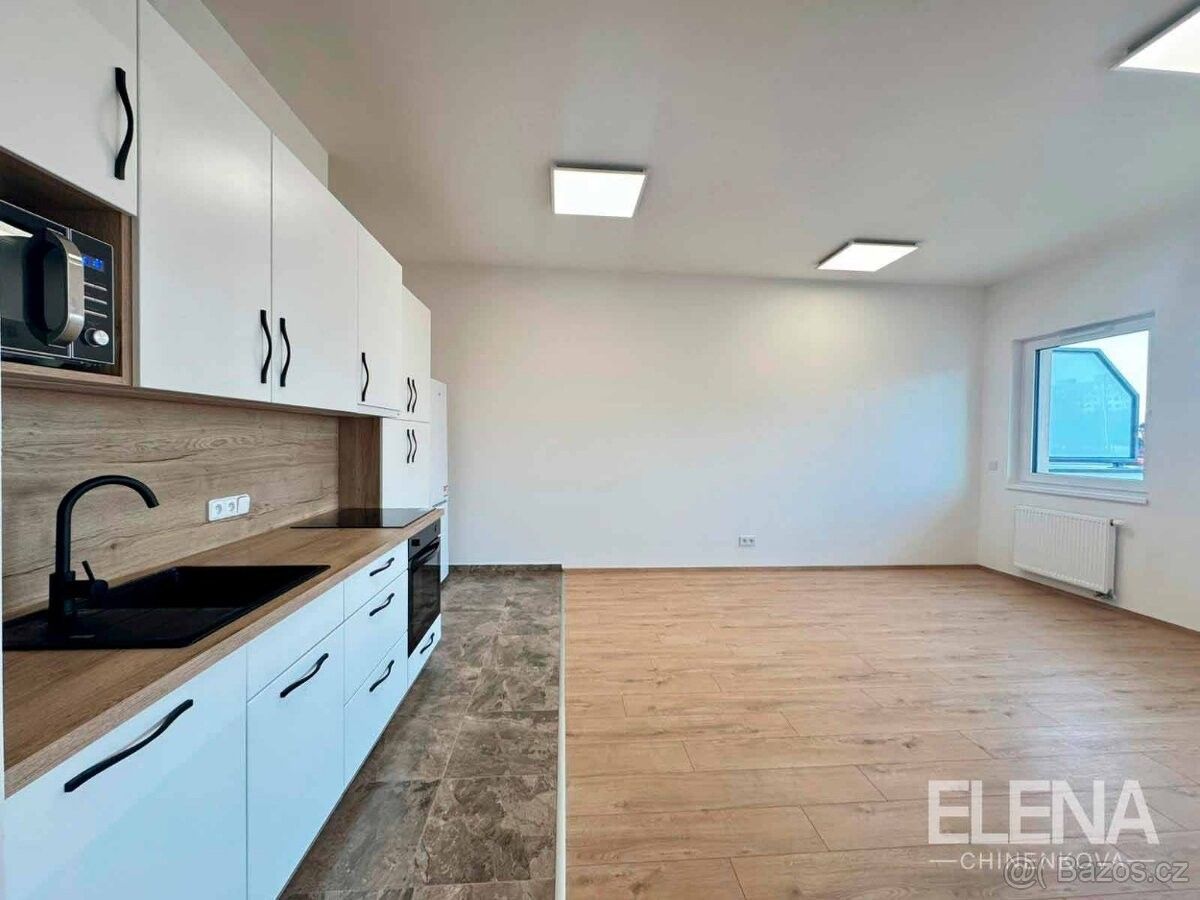 Byty, Praha, 152 00