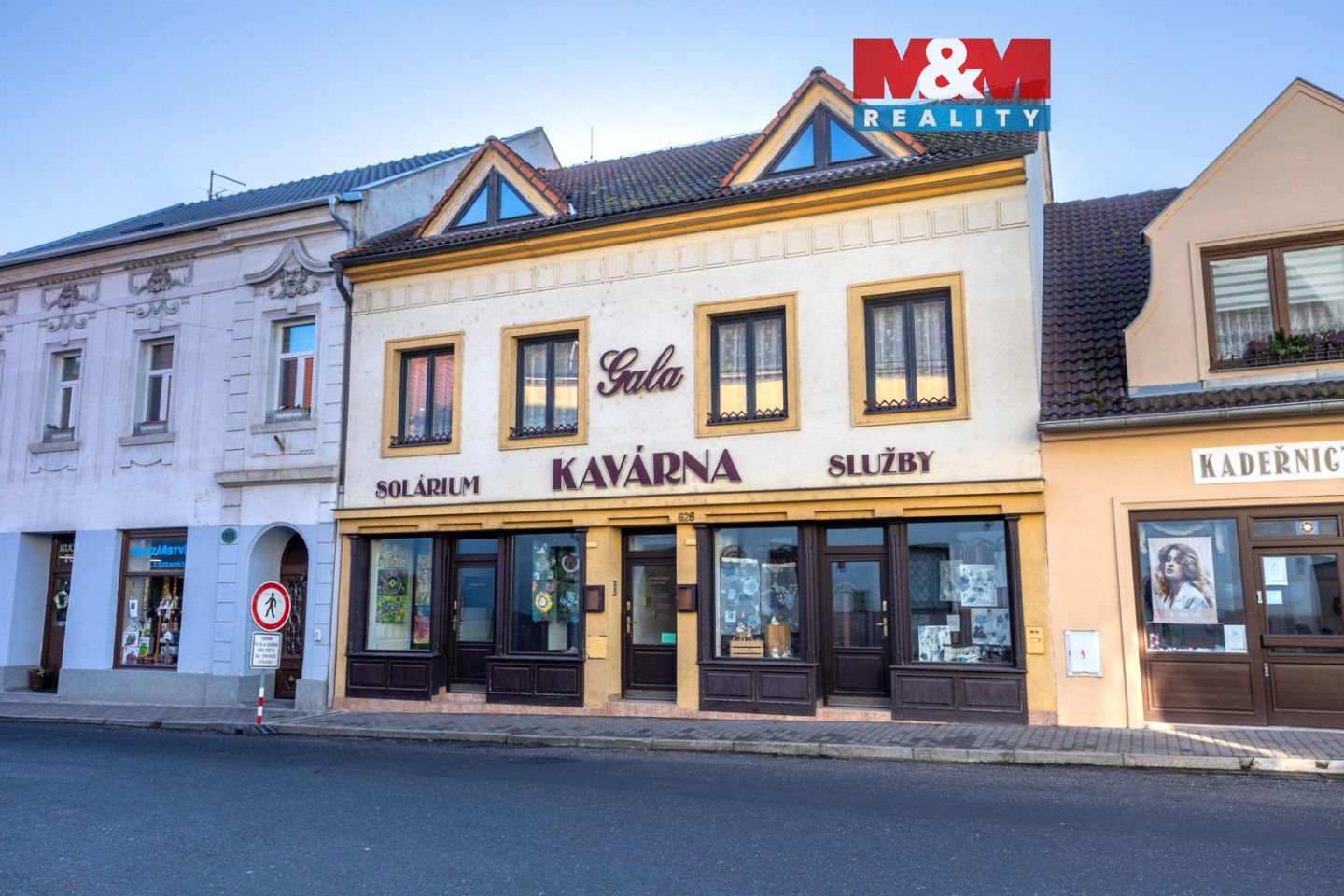 Obchodní prostory, Marxovo náměstí, Postoloprty, 440 m² - 1