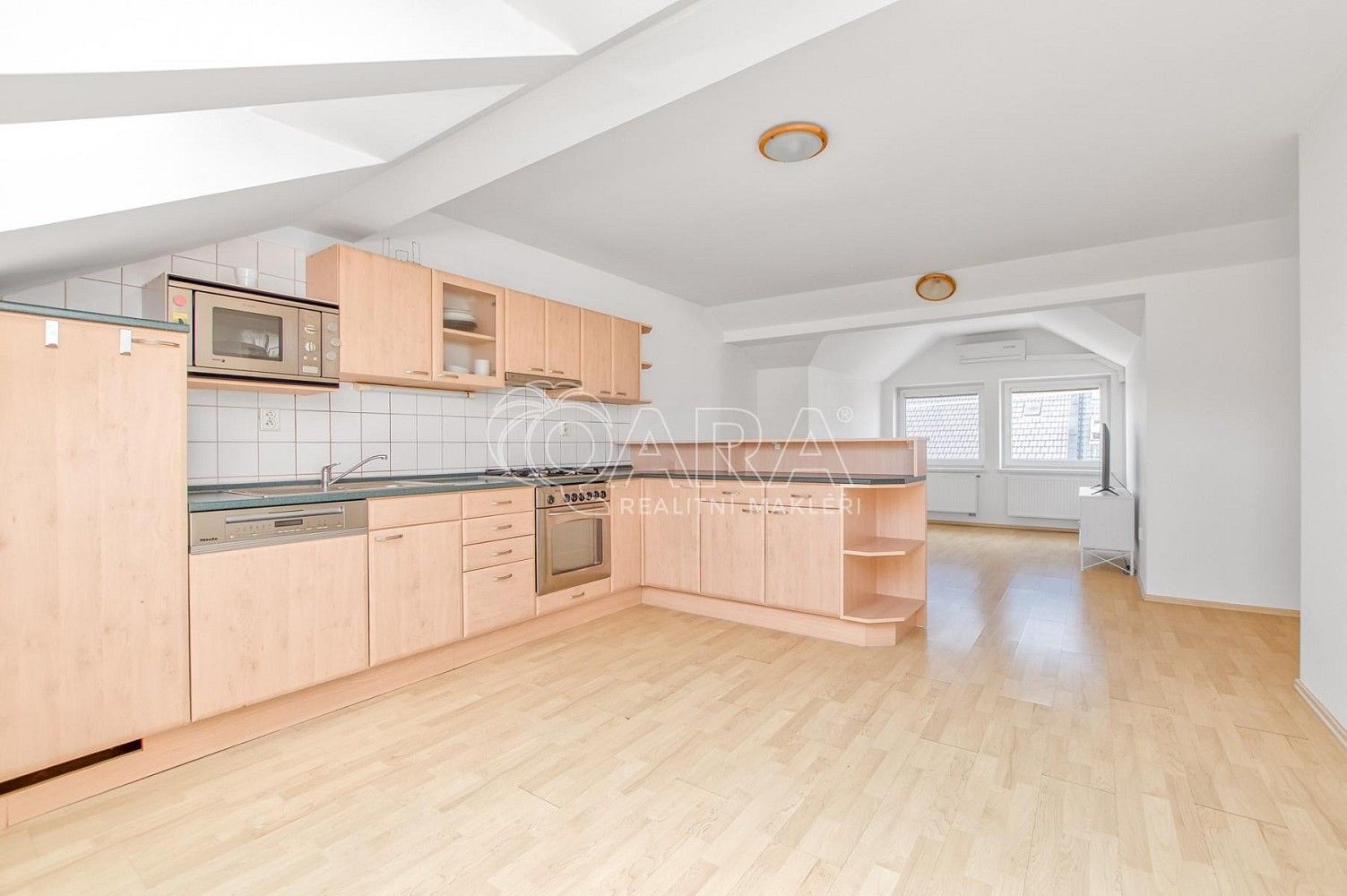 Rodinné domy, Kpt. Jaroše, Nový Jičín, 150 m² - 2