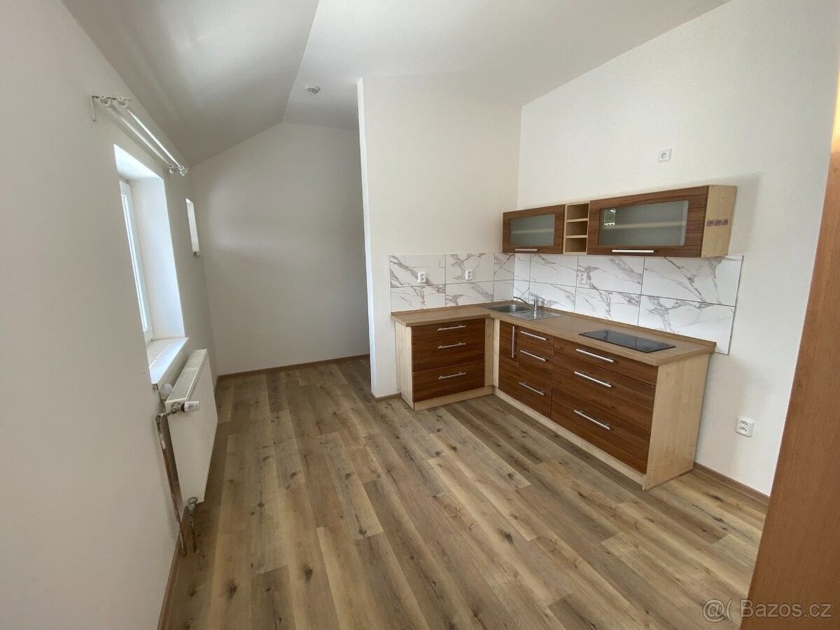 Byty, Nesvačilka, 664 54