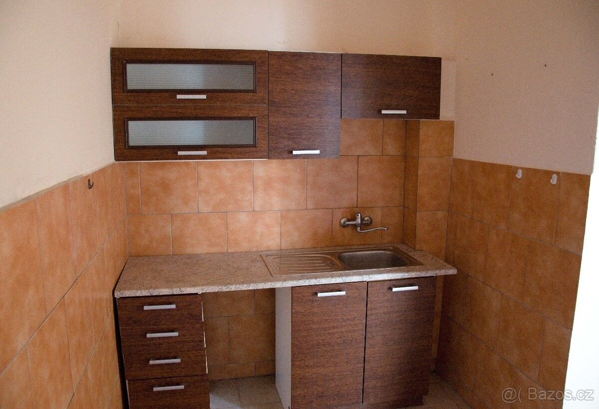 Pronájem byt - Hospozín, 273 22