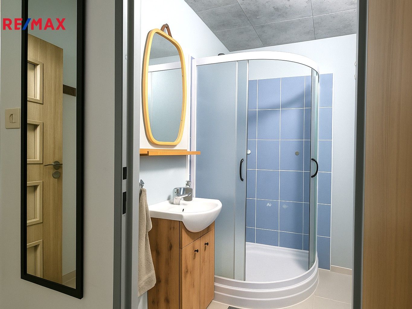 Pronájem byt 1+kk - Brodského, Praha, 30 m²