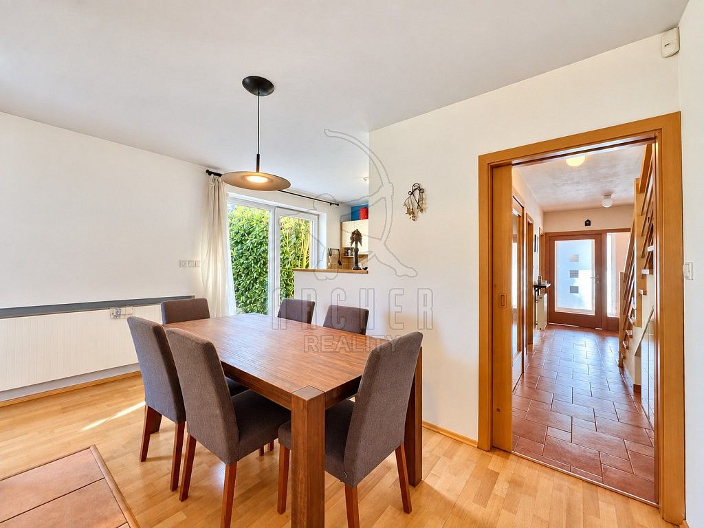 Prodej rodinný dům - Jesenice, okres Praha-západ, Středočeský kraj, 171 m² - 2