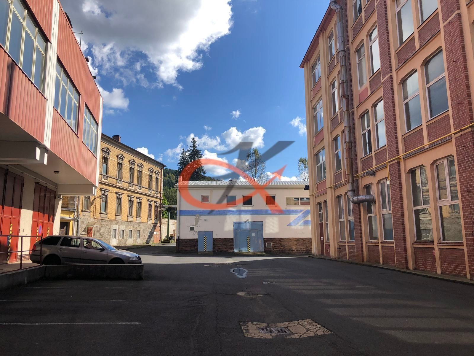 Pronájem kancelář - Dukelská, Kraslice, 80 m²