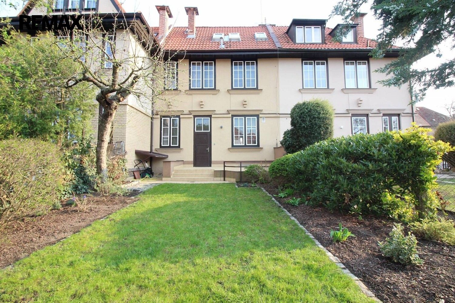 Rodinné domy, Praha - Střešovice, okres Praha 6, Hlavní město Praha, 200 m² - 2