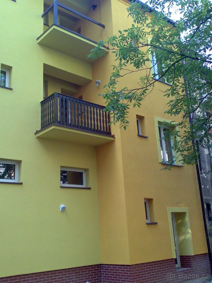 Rodinné domy, Ostrava, 702 00 - 2