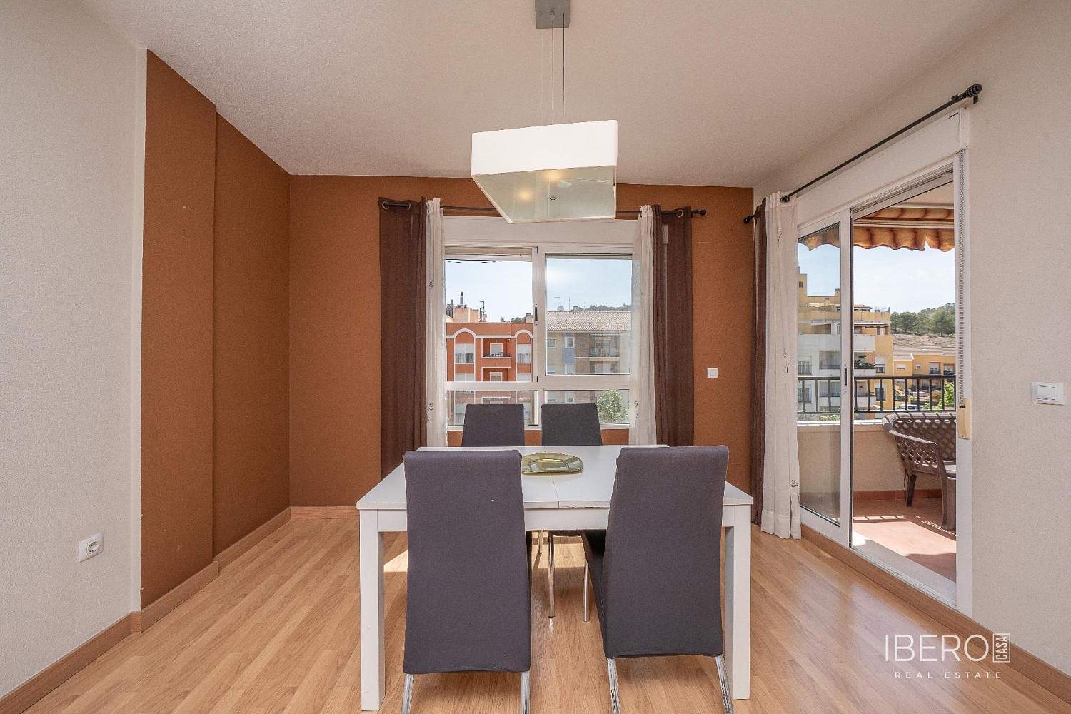 Byt 4+kk · 90 m² · Aspe, Španělsko - 4