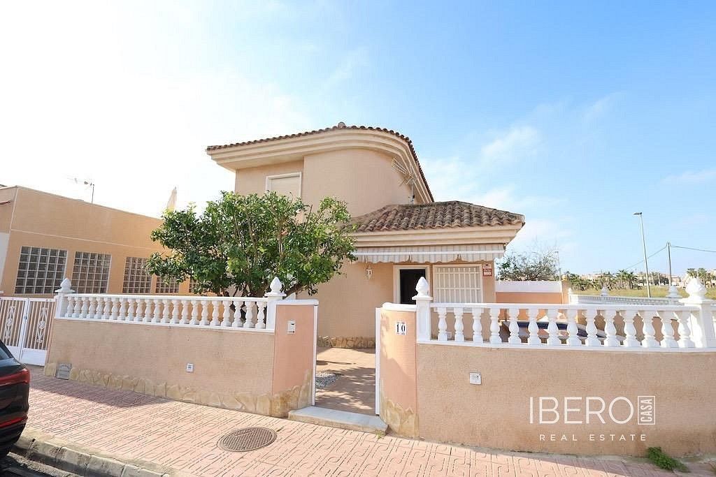 Prodej rodinný dům - Torrevieja, ES, 101 m² - 2