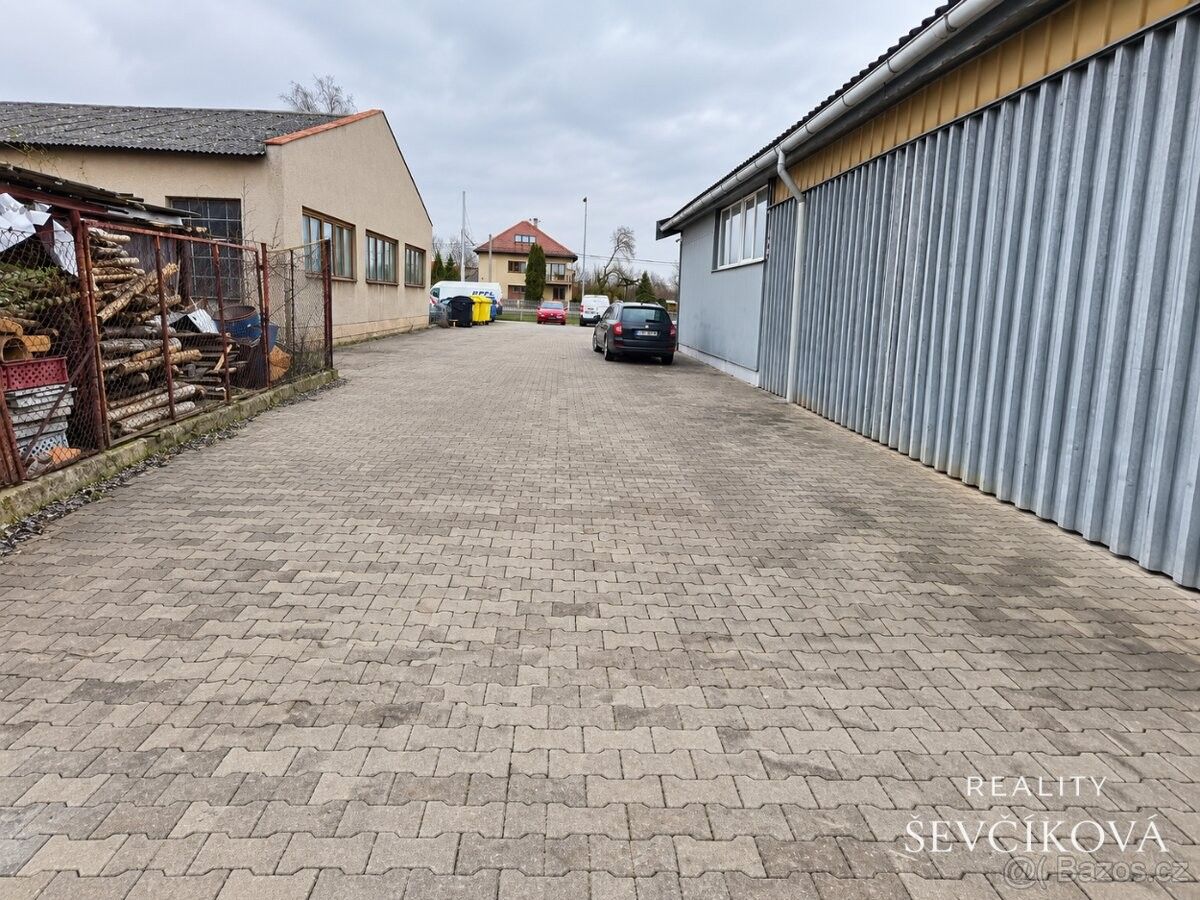 Sklad · Hradec Králové, 500 03 - 4