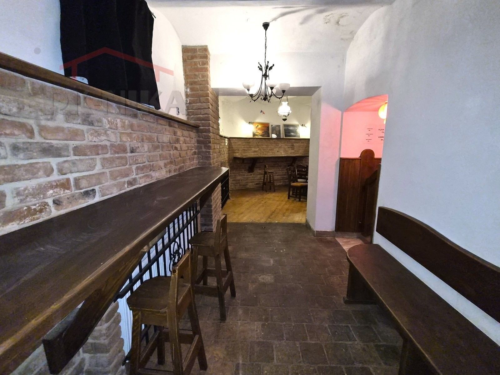 Restaurace · 295 m² · Komenského náměstí 119, Semily - 4