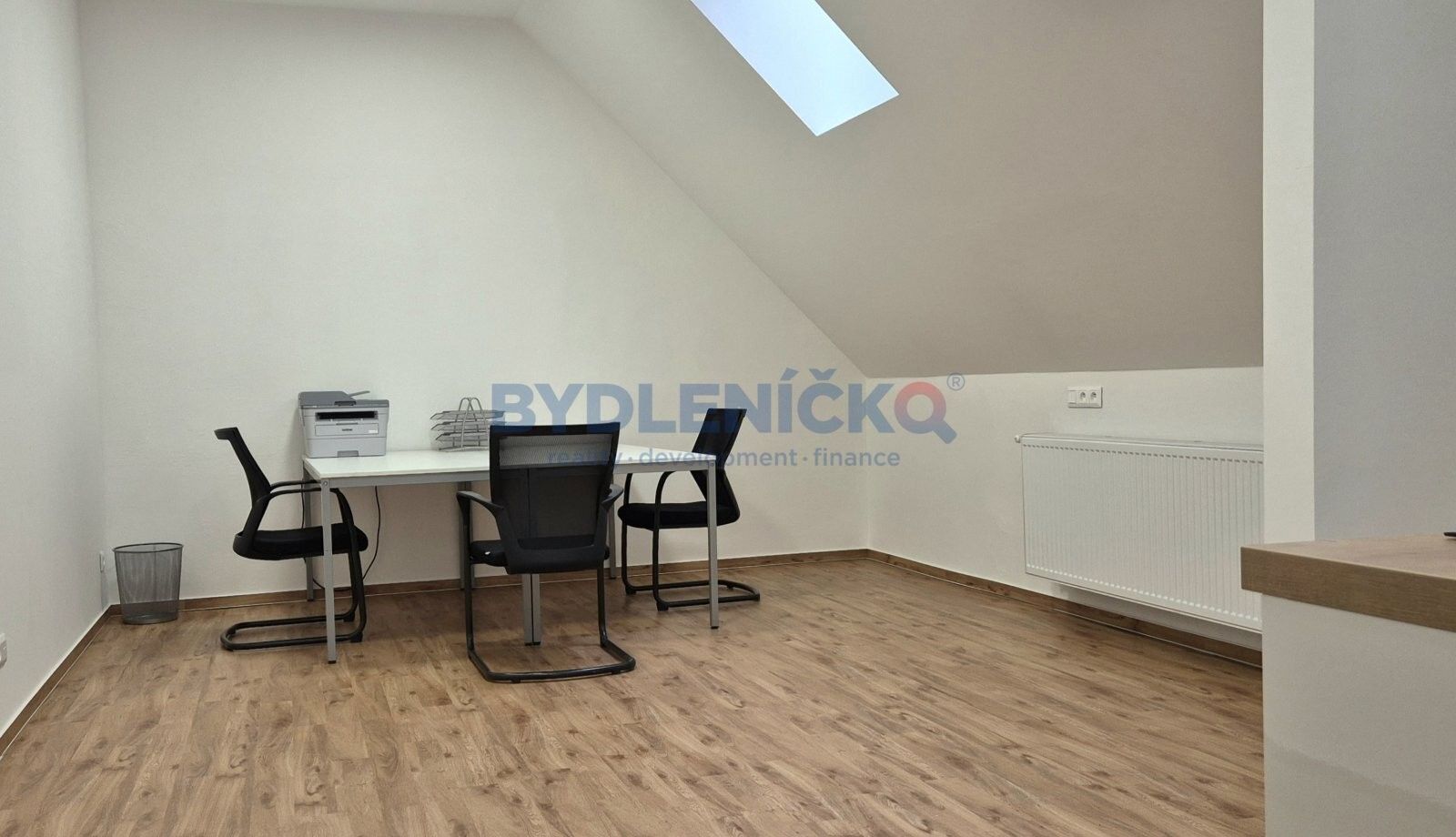 Kanceláře, nám. Přemysla Otakara II. 128, České Budějovice, 38 m²