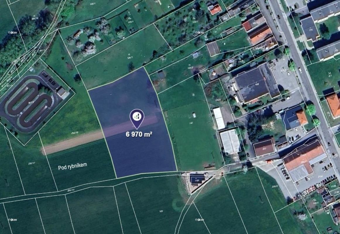 Louky, Strašice, 25 762 m²