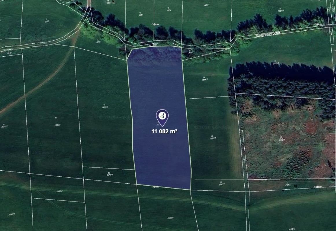 Louka, 11 082 m²