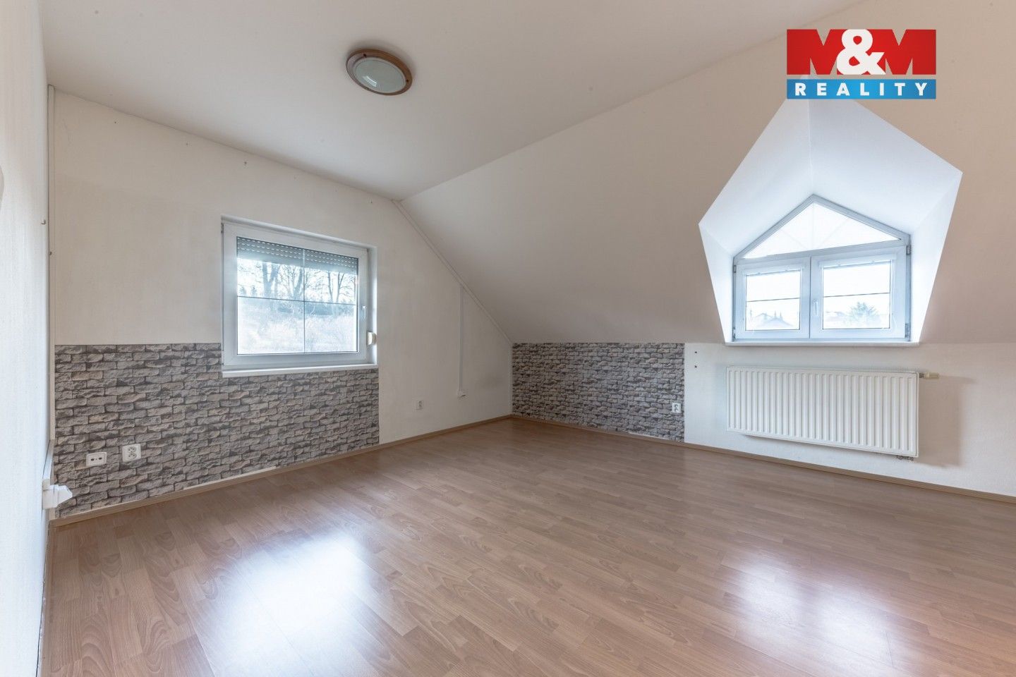 Pronájem rodinný dům - Okružní, Bradlec, 150 m²