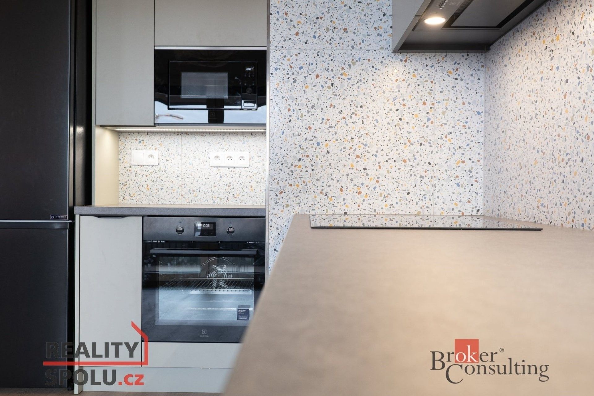 Pronájem byt 2+kk - Domalípova,Praha 9,Praha, 66 m²