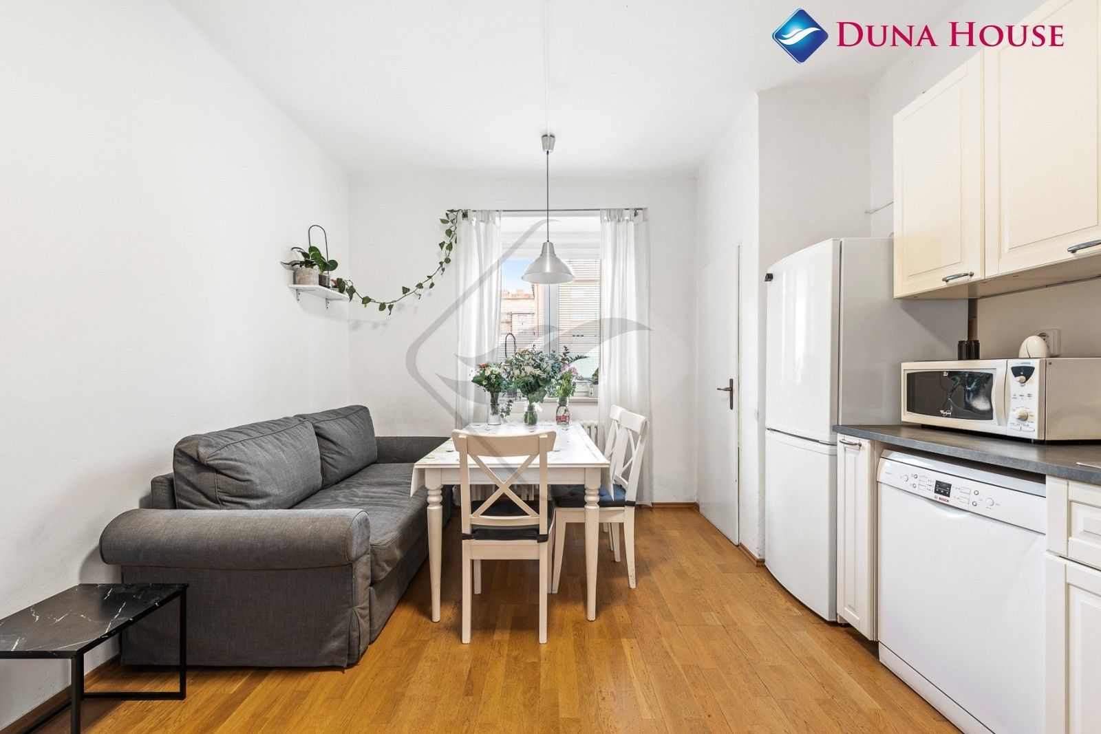 2+kk, Jeseniova, Praha, 46 m²