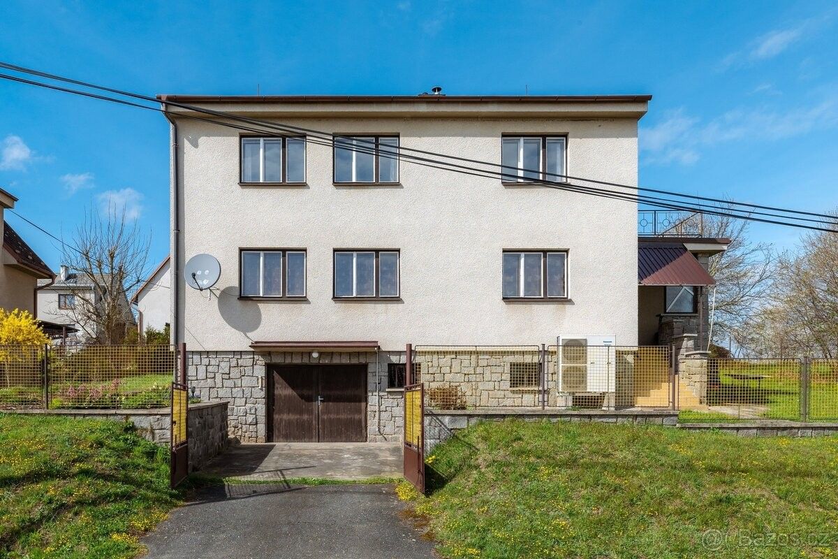Prodej dům - Čestín, 285 10, 288 m²