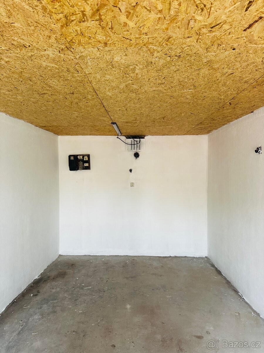 Garáž · 20 m² · Valašské Meziříčí, 757 01 - 3