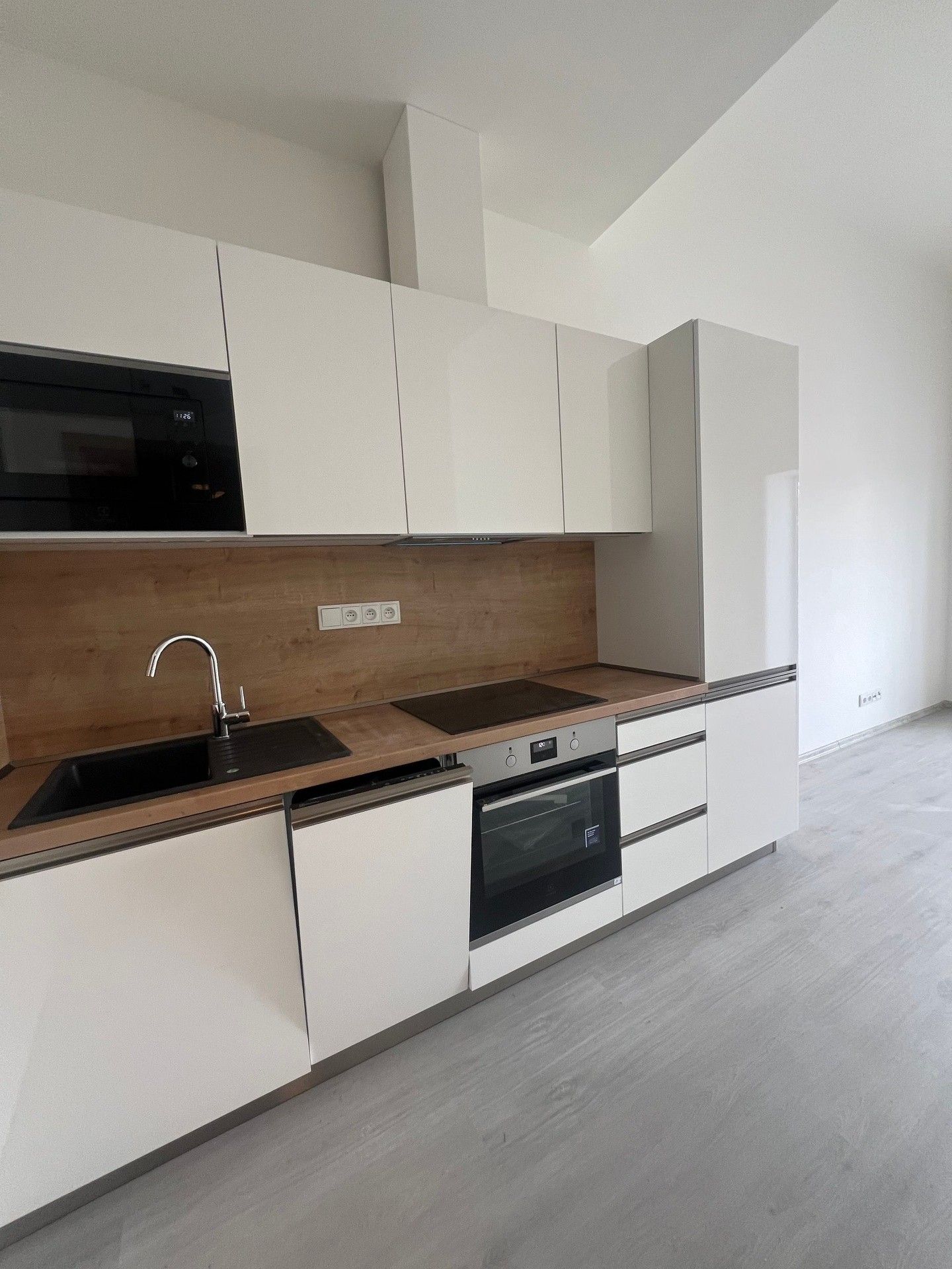 Pronájem byt 1+kk - Dlouhá 119, Lomnice, 32 m² - 2