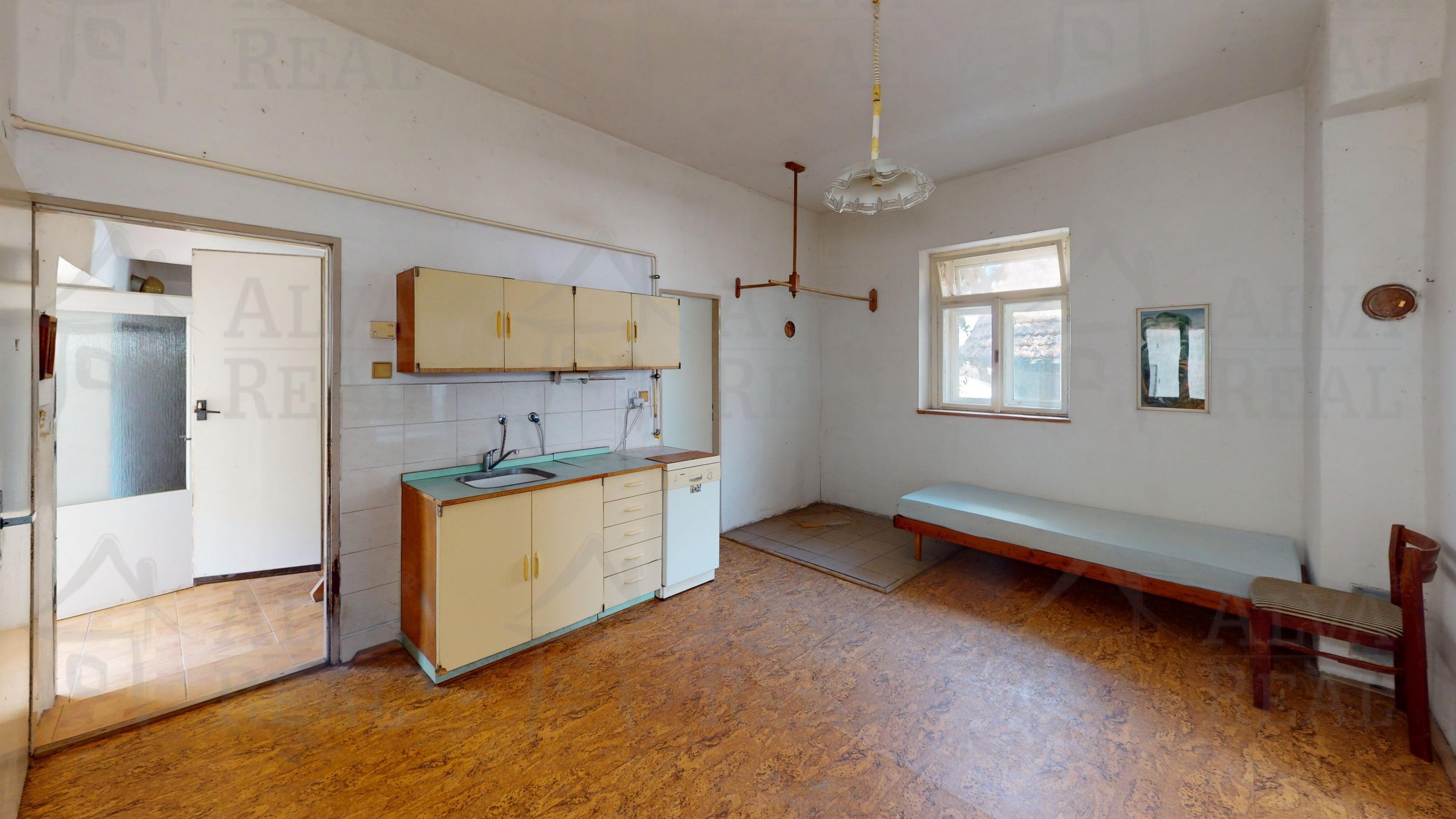 Prodej rodinný dům - Hluboké Dvory, 100 m² - 5