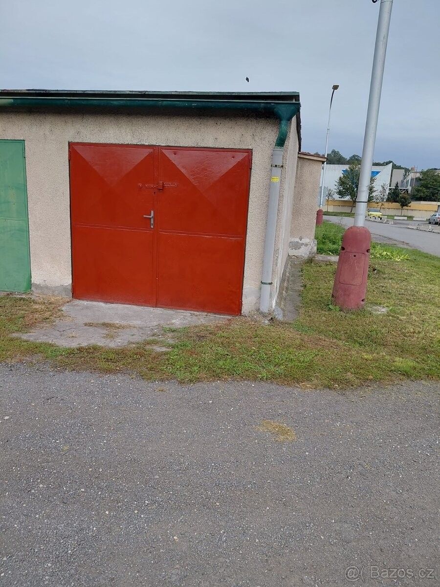 Garáž · Mladá Boleslav, 293 01 - 3