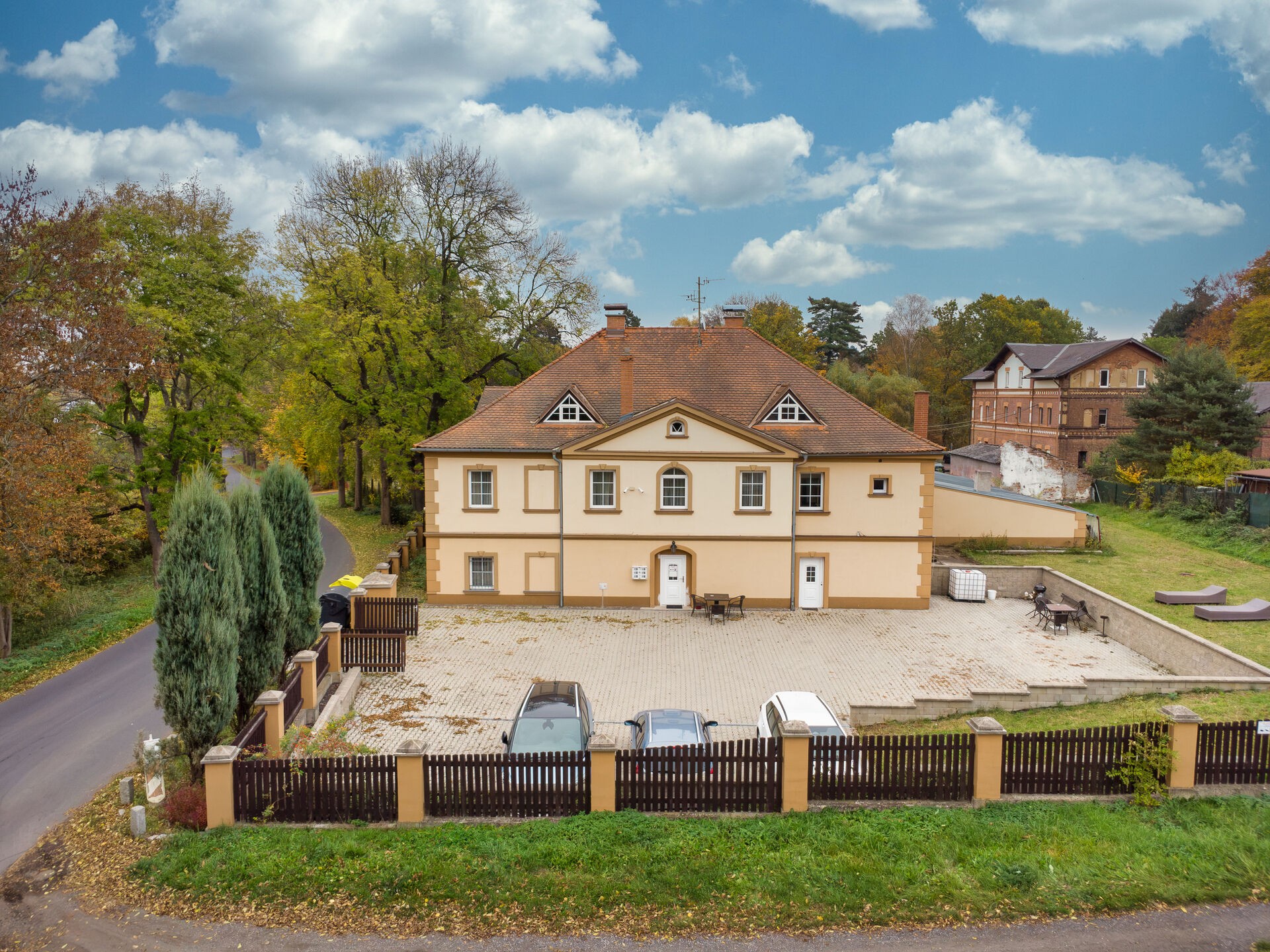 Prodej ubytovací zařízení - Hlavní, Dalovice, 444 m² - 1