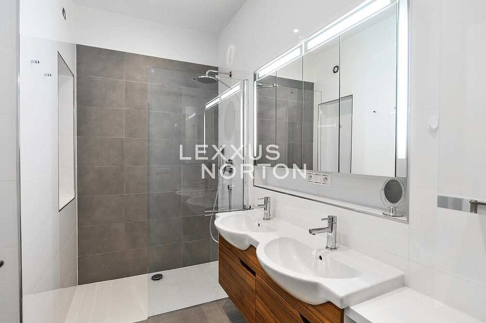 Byt 2+1 · 79 m² · Praha - Vinohrady, okres Praha 2, Hlavní město Praha - 4