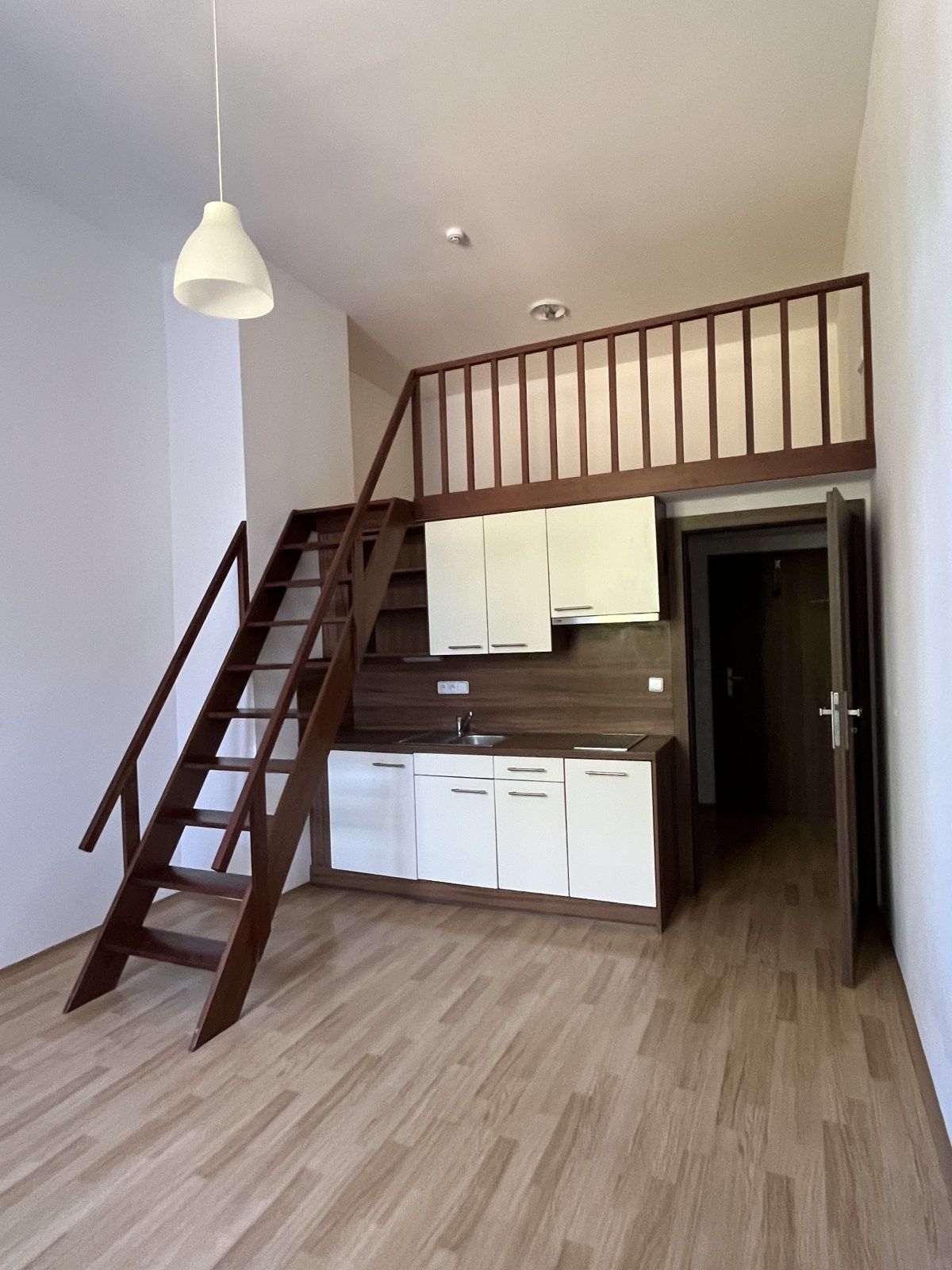 Pronájem byt 1+kk - Švermova, Liberec, 33 m²