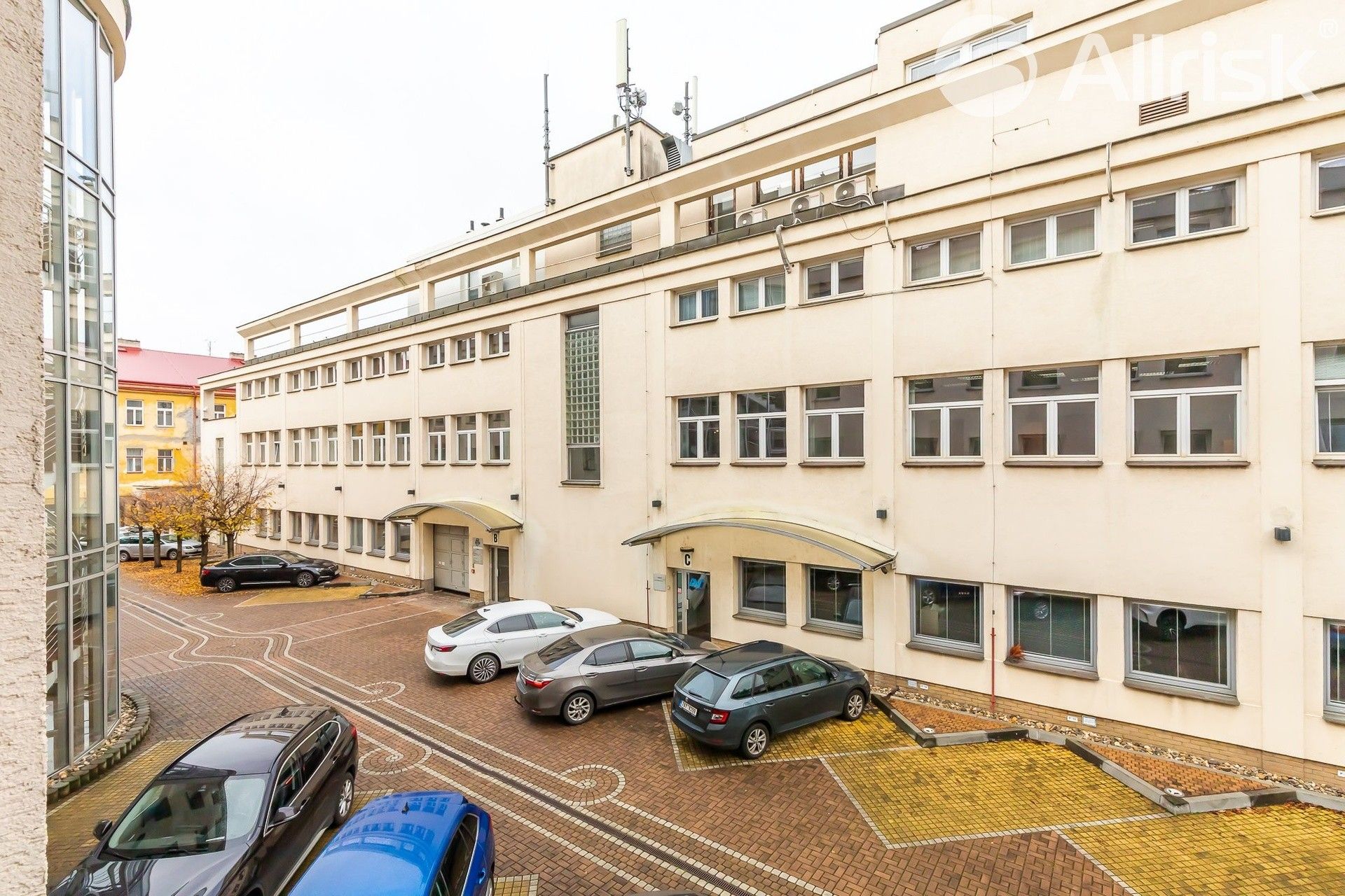 Pronájem kancelář - Prvního pluku, Praha, 17 m²