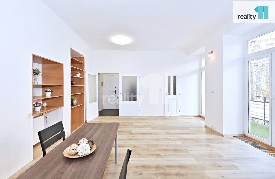 Pronájem byt 5+kk - Kafkova, Praha, 105 m² - 2