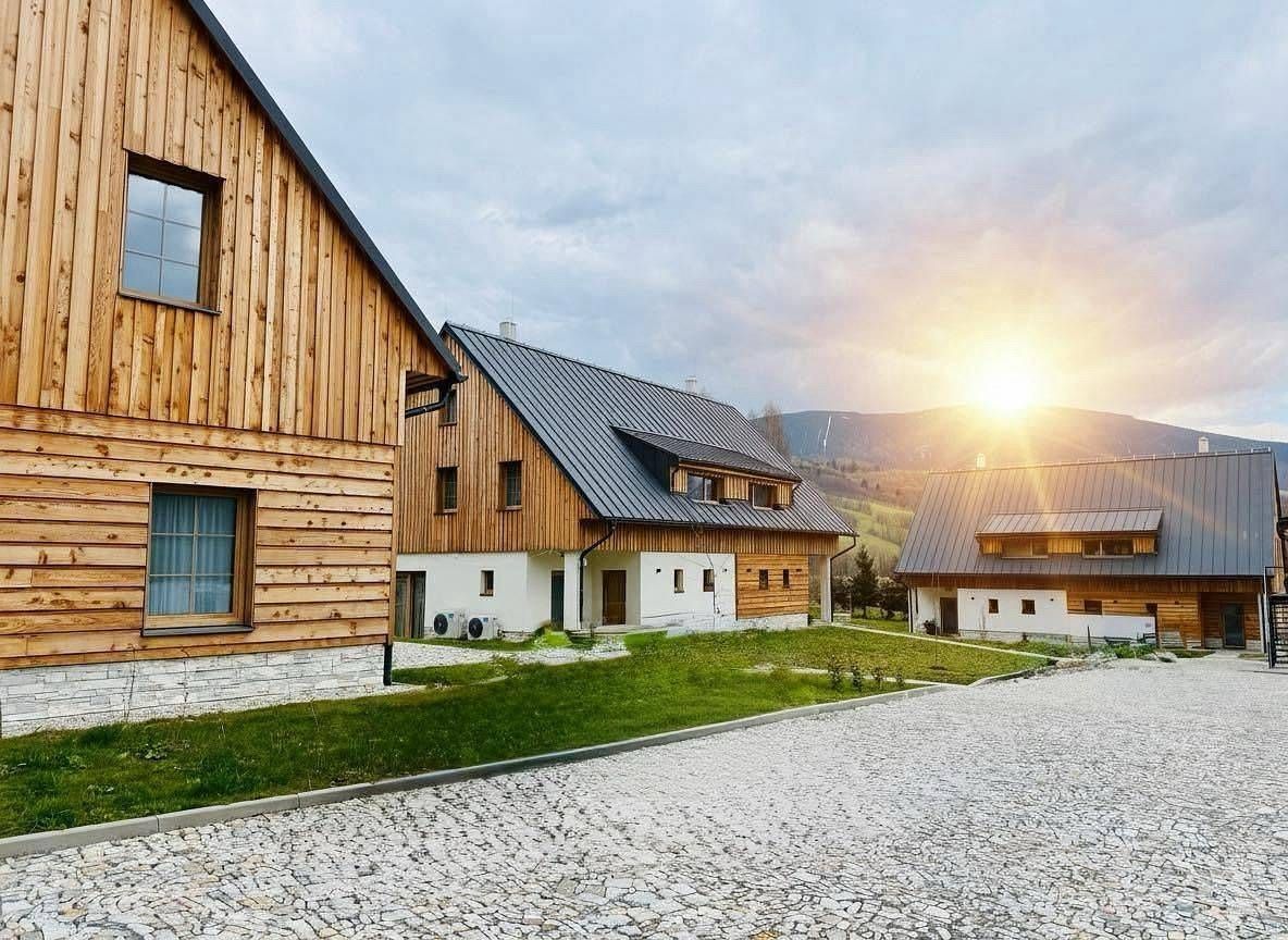 Chaty, Loučná nad Desnou - Rejhotice, Olomoucký kraj - 1