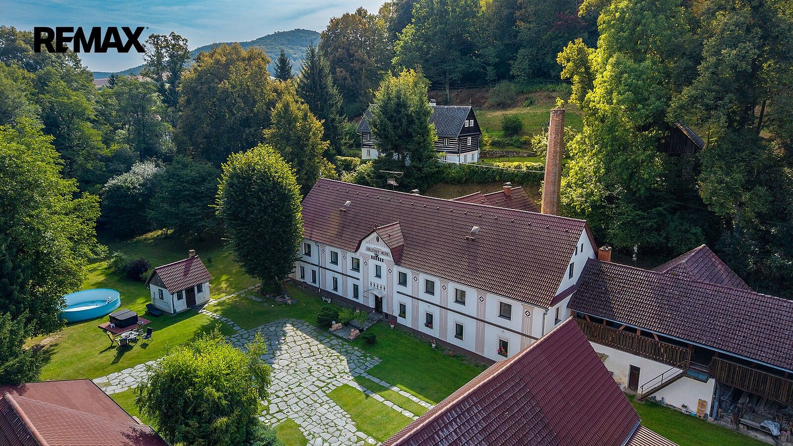 Rodinné domy, Dubá - Zakšín, okres Česká Lípa, 380 m² - 1