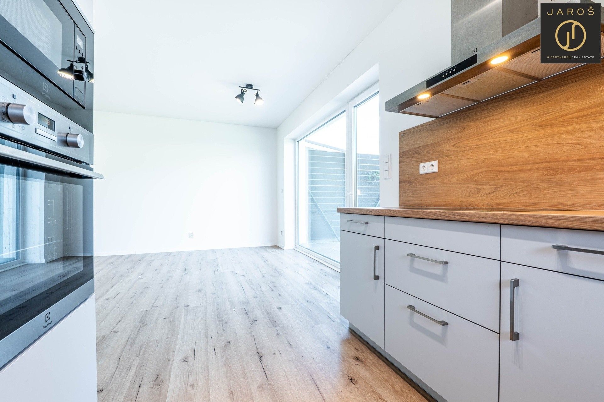 Rodinné domy, Svatojiřská, Velvary, 93 m² - 2