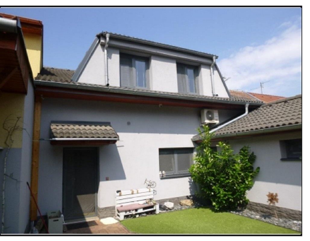 Rodinné domy, Dubňany, 696 03