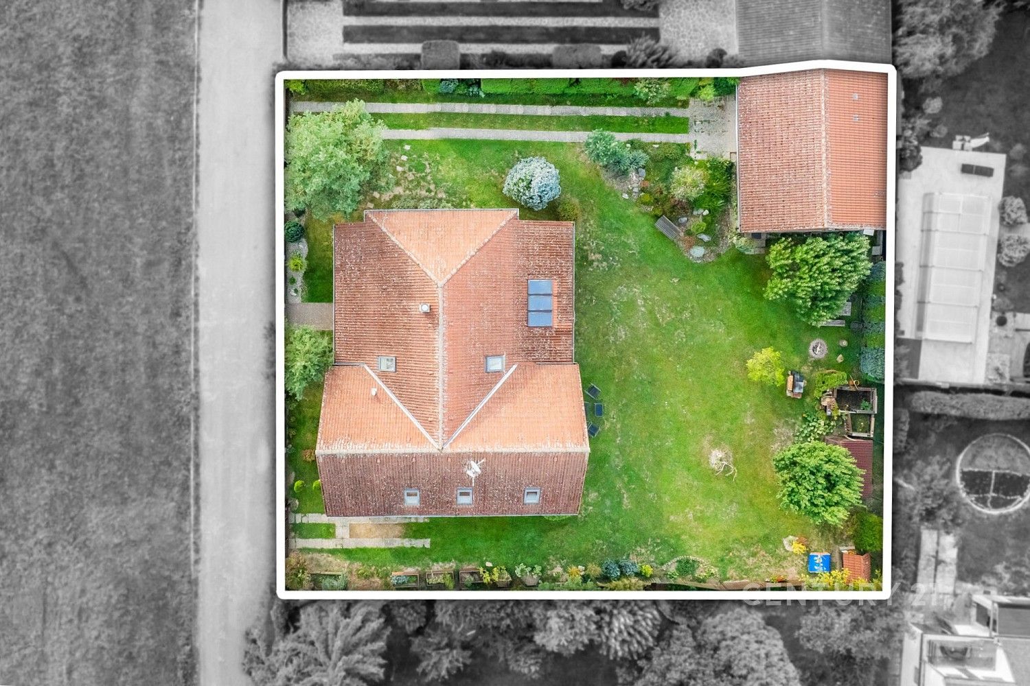 Rodinný dům · 240 m² · V Klících, Hradištko - Rajchardov, okres Praha-západ - 4