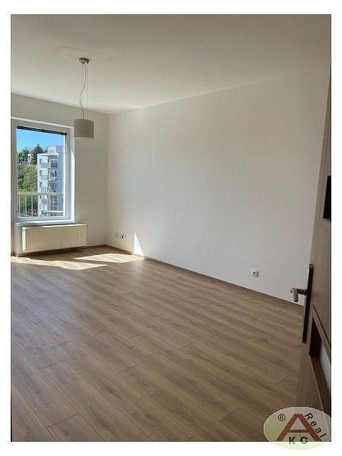 Pronájem byt 2+kk - V dolině, Praha 10 - Michle, 53 m² - 5