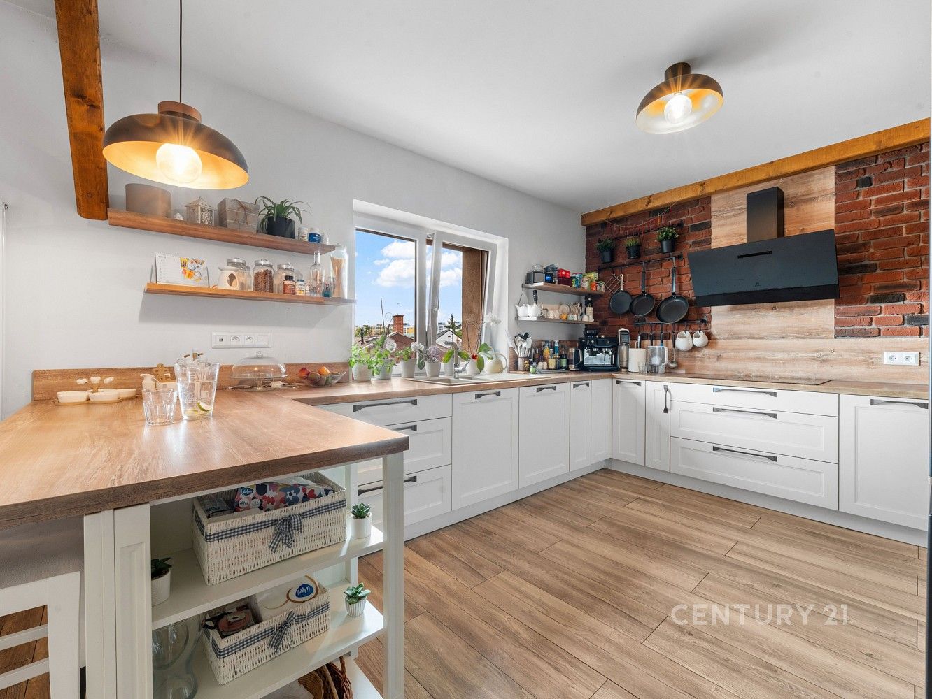 Prodej rodinný dům - Svitavy - Lány, Pardubický kraj, 357 m² - 2