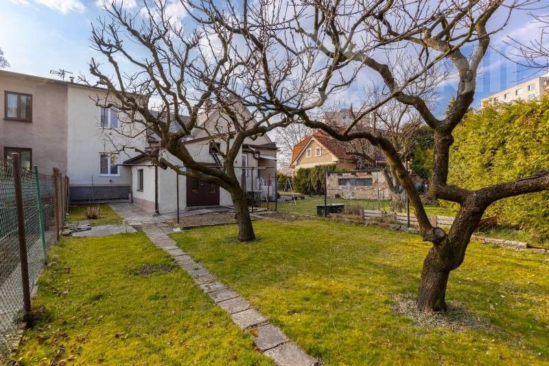 Rodinné domy, Hradecká, Hradec Králové, 125 m²