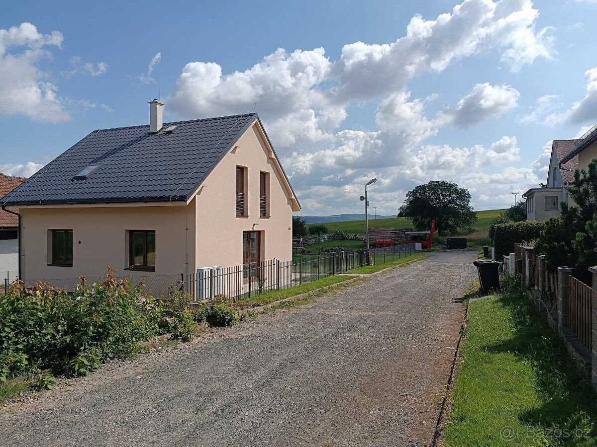 Pronájem rodinný dům - Uhelná Příbram, 582 45