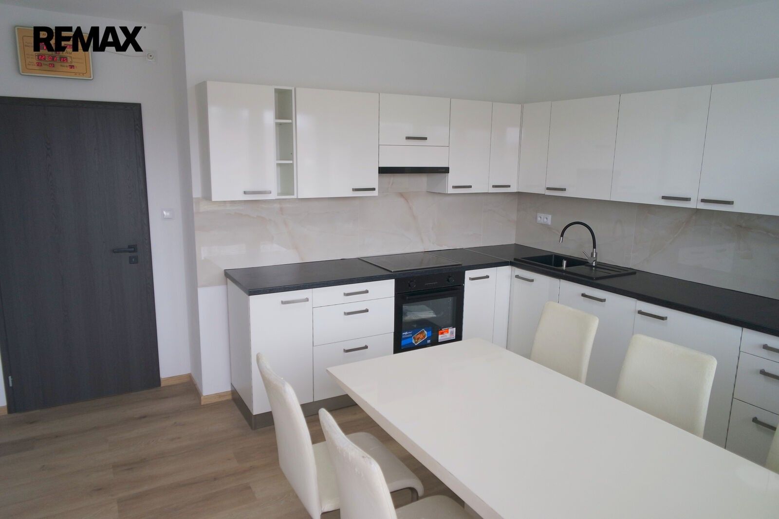 Byt 2+1 · 56 m² · Pražská 46, Nehvizdy - 4
