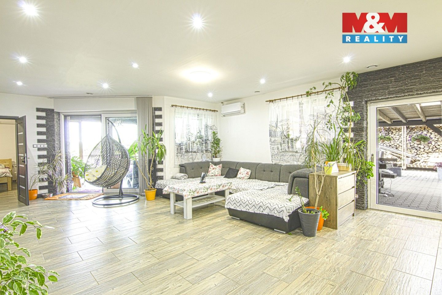 Prodej rodinný dům - Dešná, 202 m²