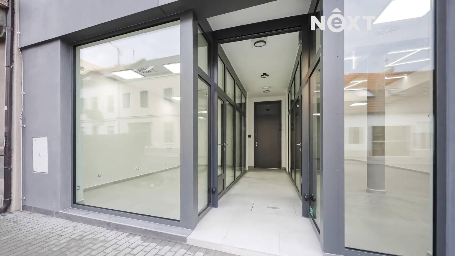 Pronájem obchodní prostory - II, Poděbrady, 23 m²