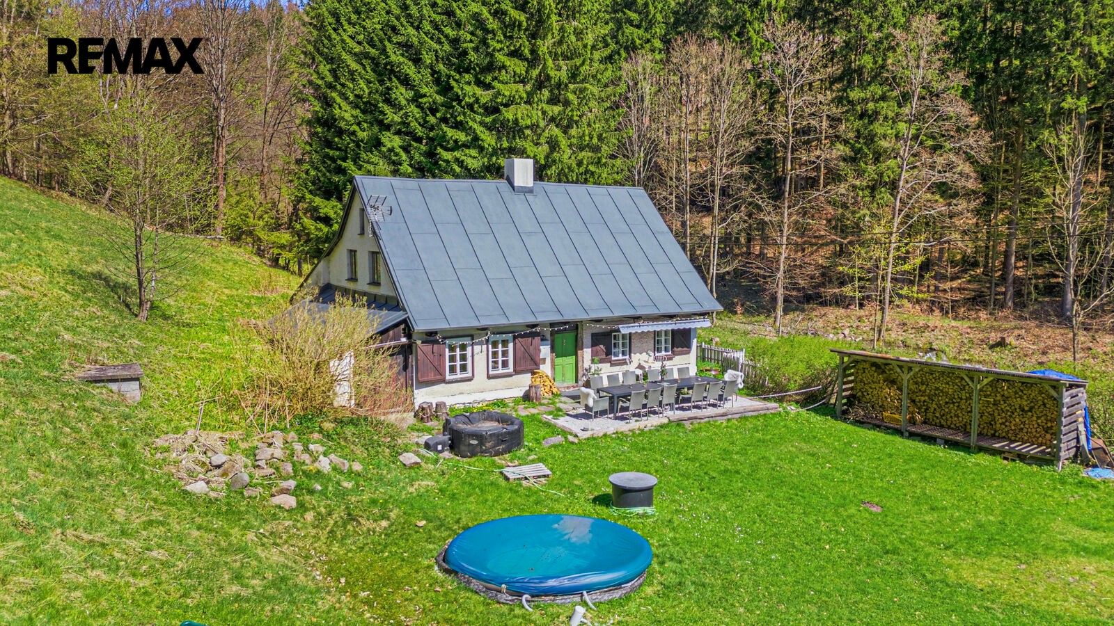 Rodinné domy, Dolní Dvůr, 200 m² - 1