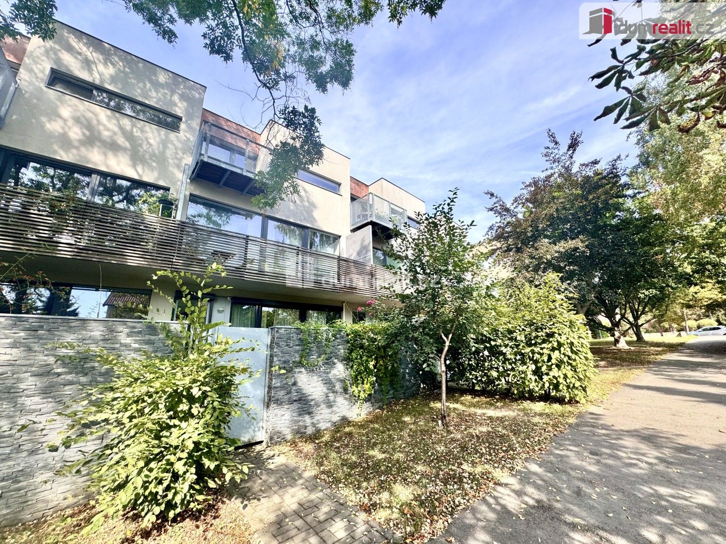 Prodej byt 2+kk - Pod průsekem, Praha, 59 m²