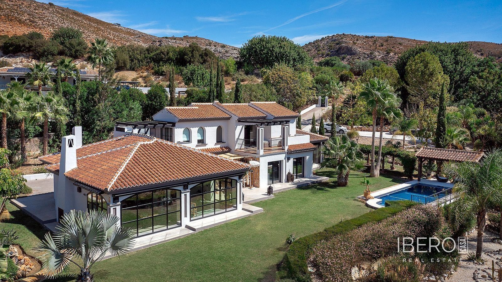Prodej rodinný dům - Alhaurín de la Torre, ES, 398 m² - 2