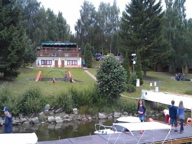 Restaurace, Slapy, 150 m²