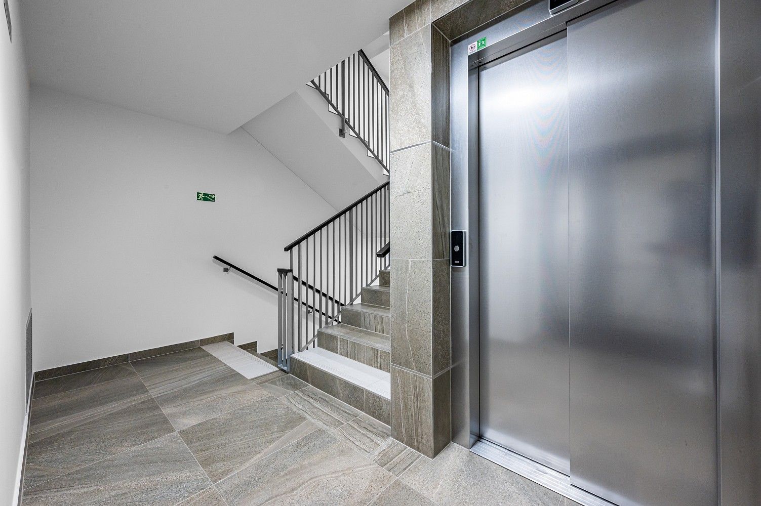 Nemovitost · 12 m² · Praha - Libeň, okres Praha 8, Hlavní město Praha - 3