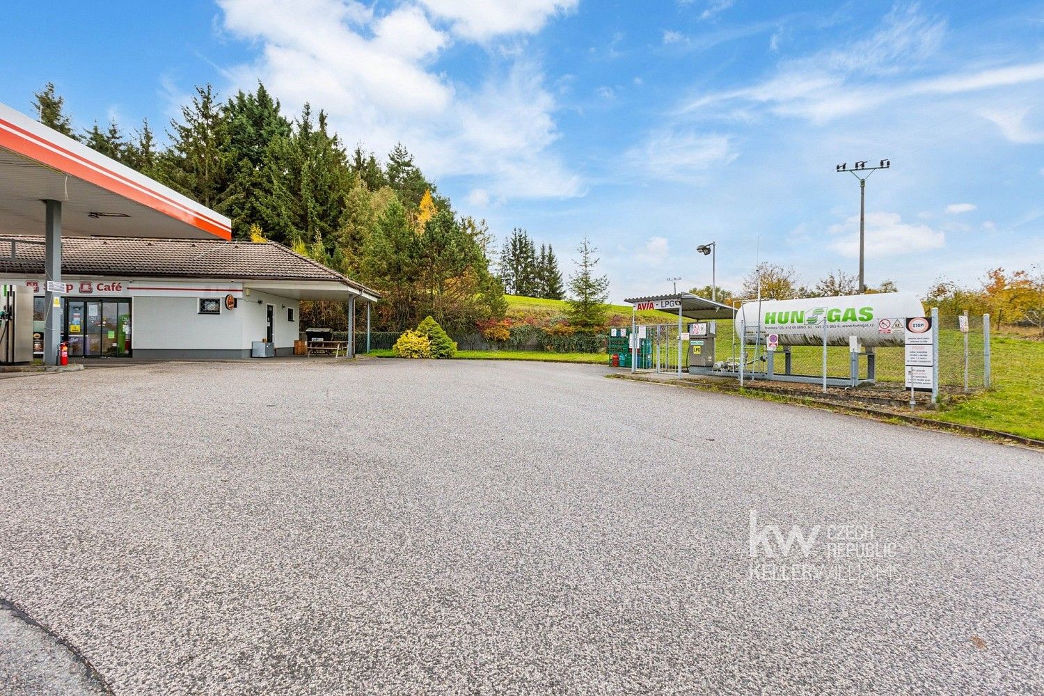 Komerční nemovitost · 5 195 m² · Lovčice, okres Hradec Králové, Královéhradecký kraj - 3