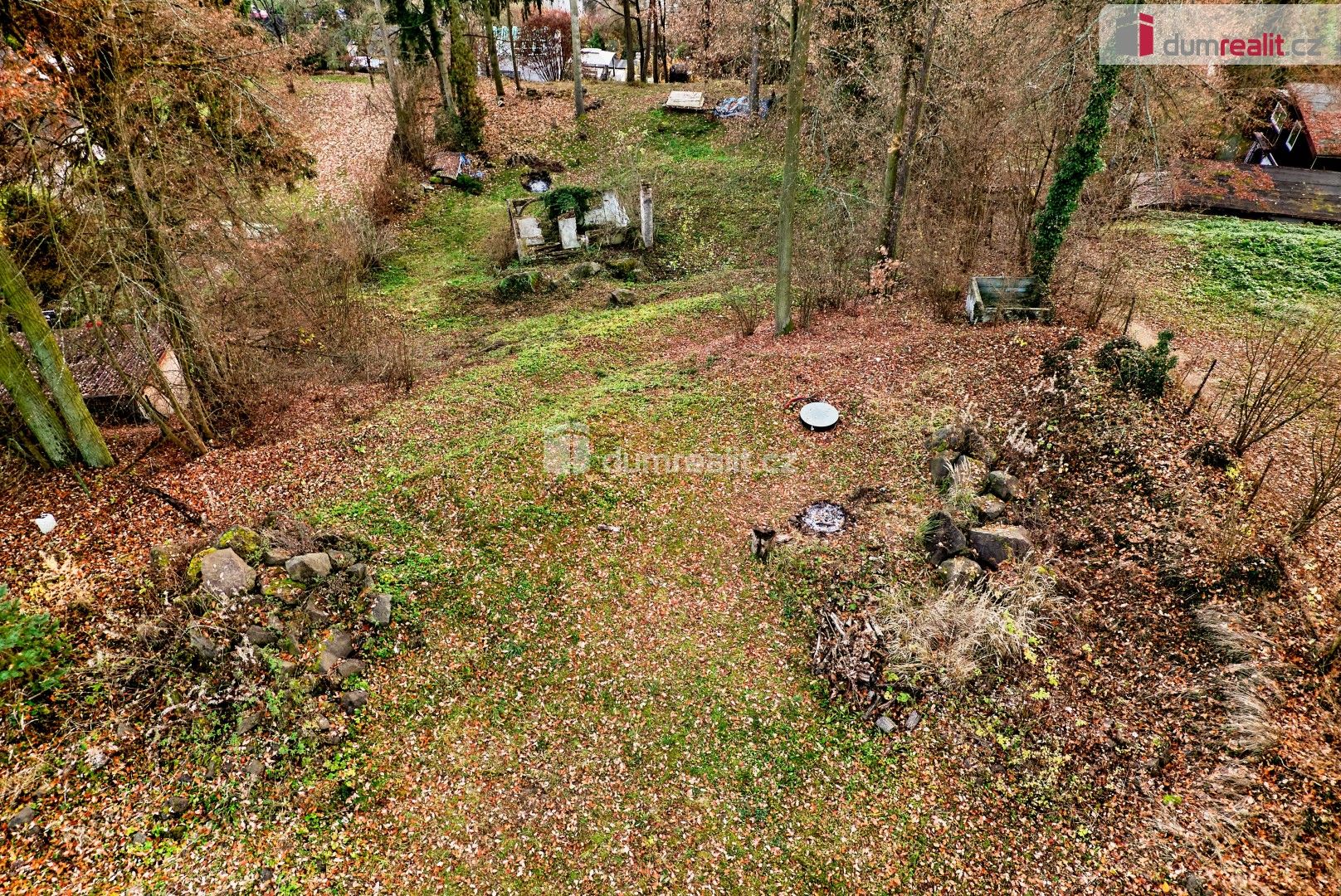 Zahrady, Šemnice, 2 562 m²